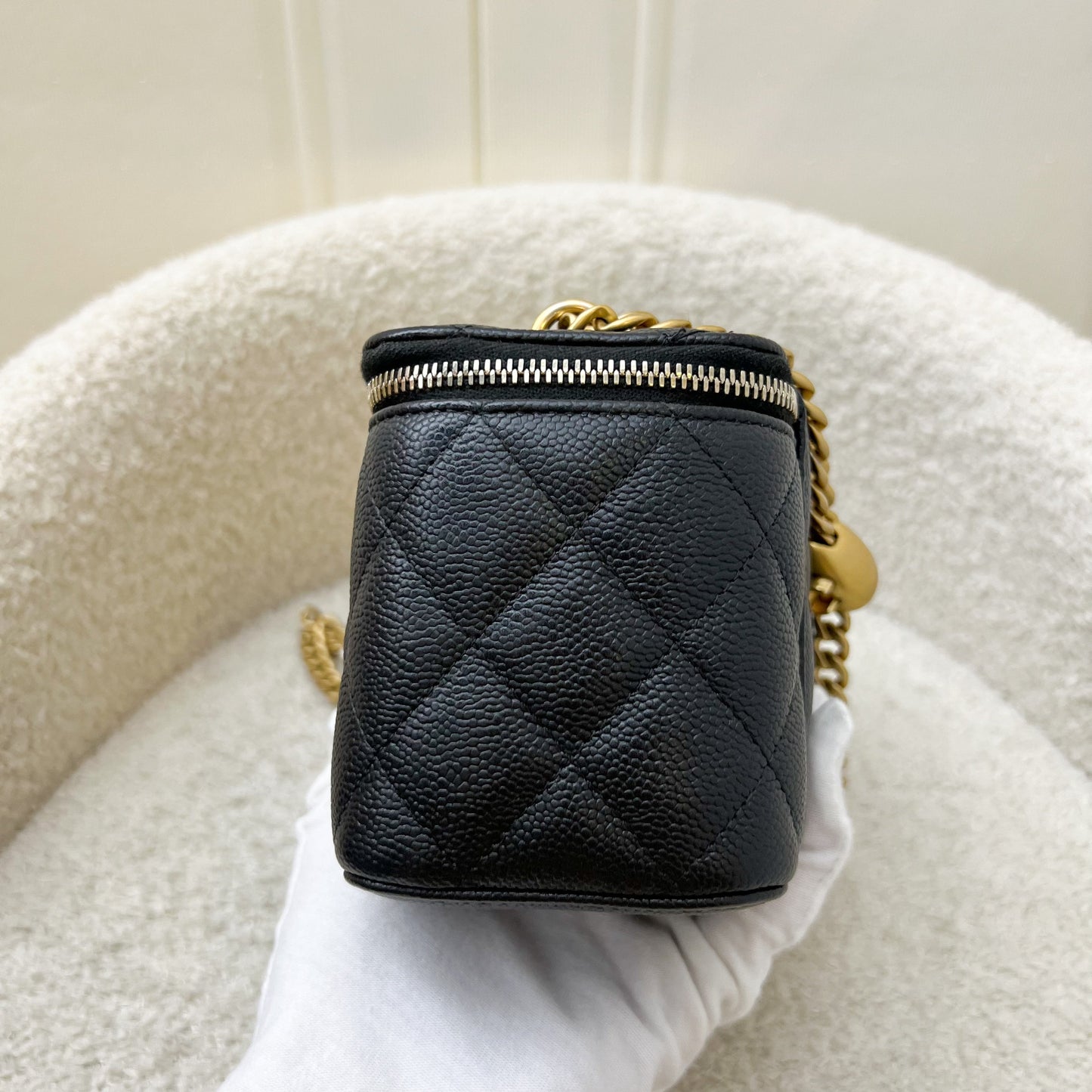Chanel 23P Heart Adjustable Chain Vanity In Black Caviar And Aghw Bag