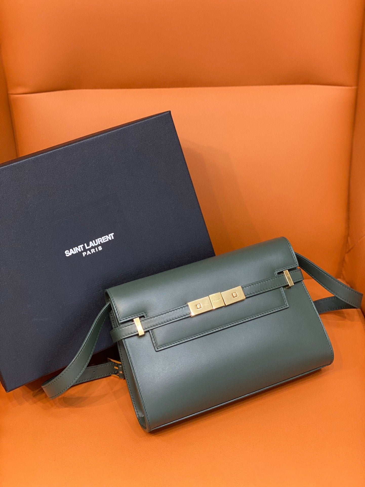 YSL Saint Laurent Manhattan Dark 9in 24cm Green Small Shoulder Bag