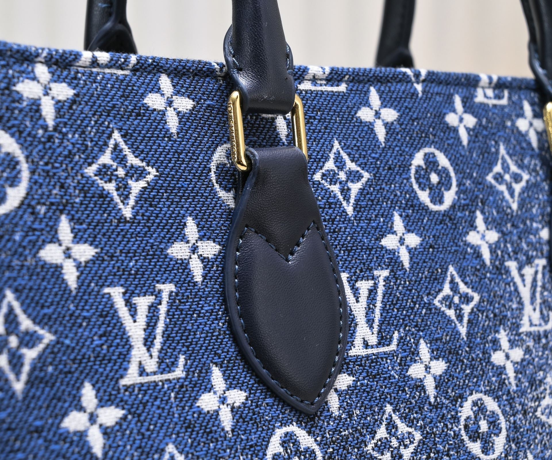 EN - Luxury LUV 874 Travel Bag