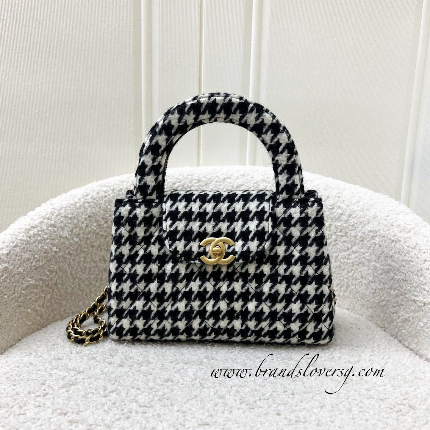 Chanel Mini / Small Kelly Bag in 24A Houndstooth Tweed and Aghw