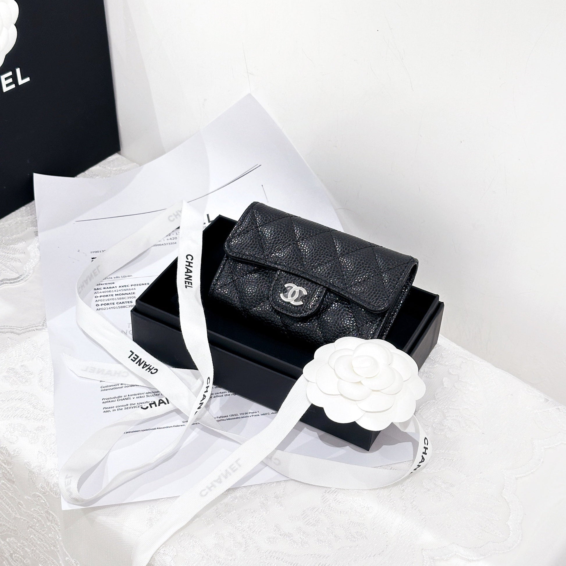 Chanel classic caviar card holder?Brand new?