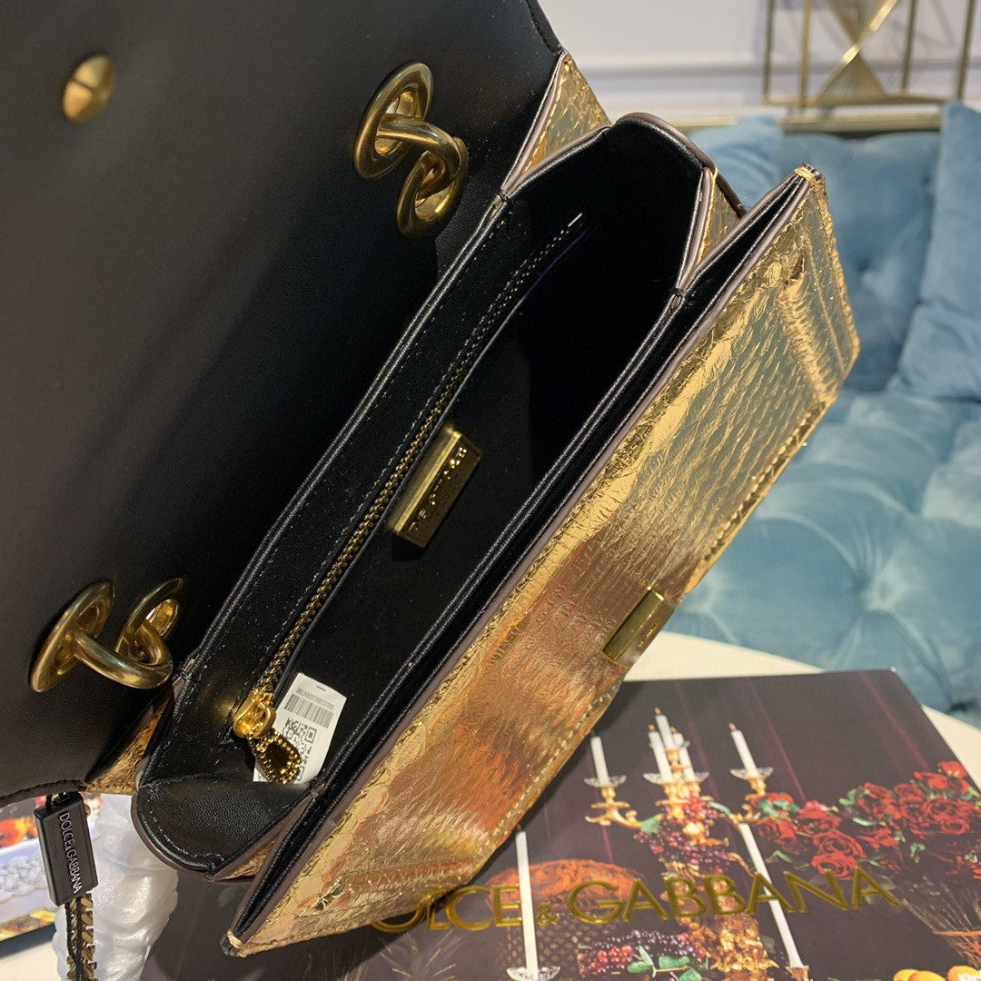 Metop Qualityum Printed Solid Pattern Gold Travel Bag