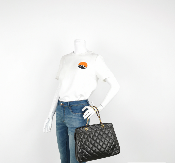 Chanel lambskin chainbag black cm