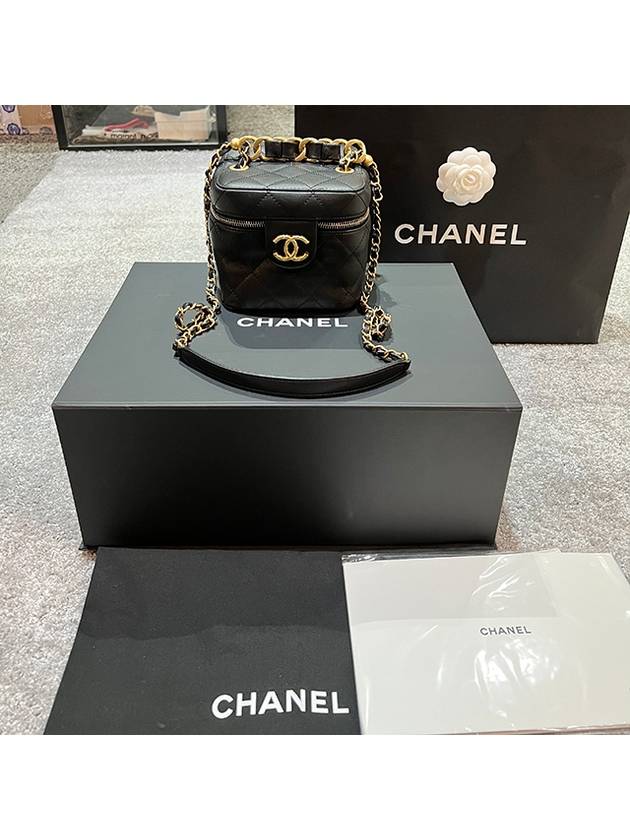 Gold Hardware Cosmetic Case Chain Mini Bag Black Chanel