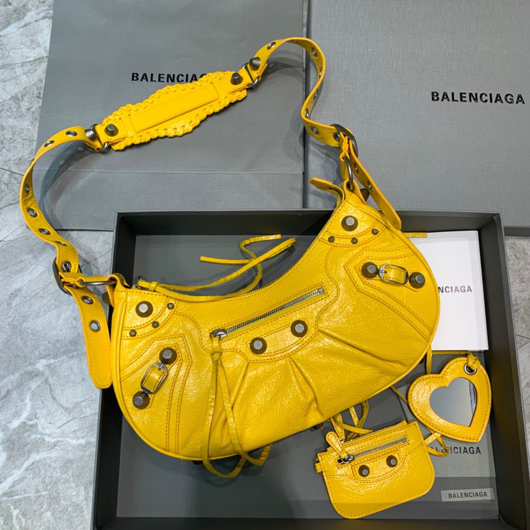 Top Quality Le Cagole Xs Shoulder Bag 13In33Cm 9424