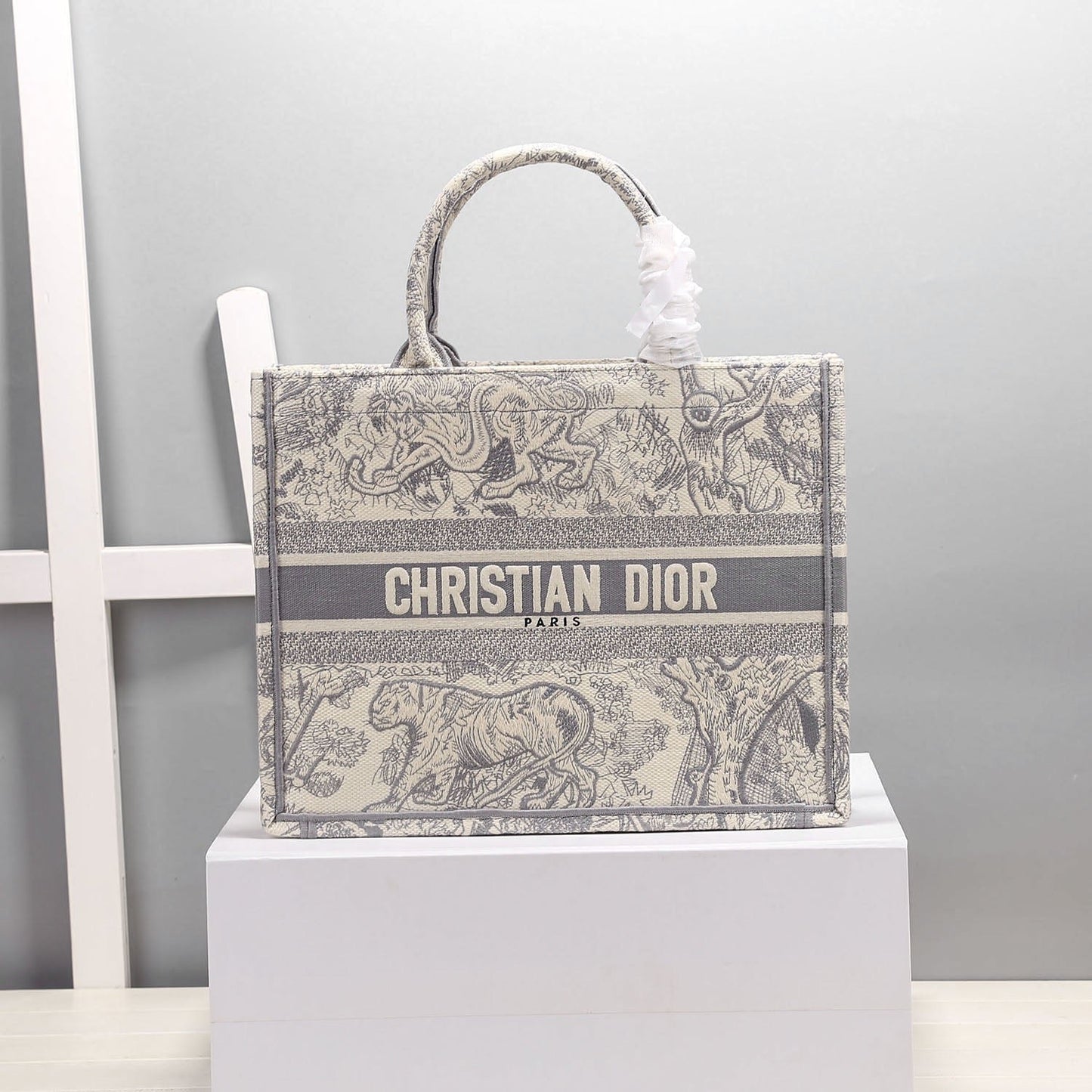 Metop Qualityum Book Cd Gray Book Tote Bag