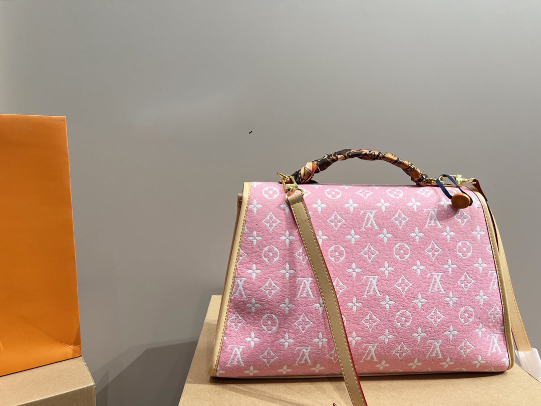 EN - Luxury LUV 728 Travel Bag