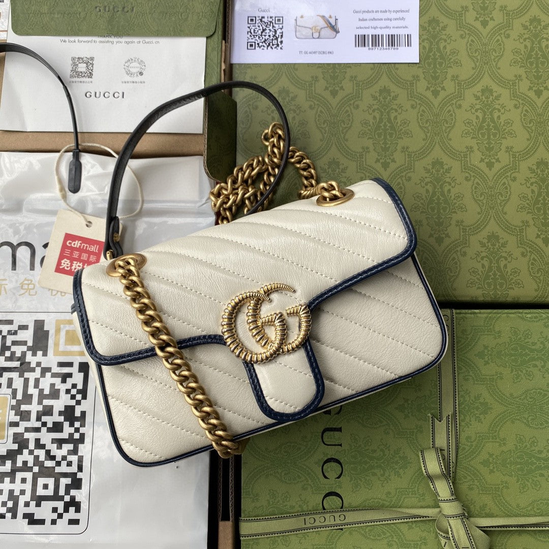 gg Marmont MatelassÃ© 9in 22cm White Mini Bag