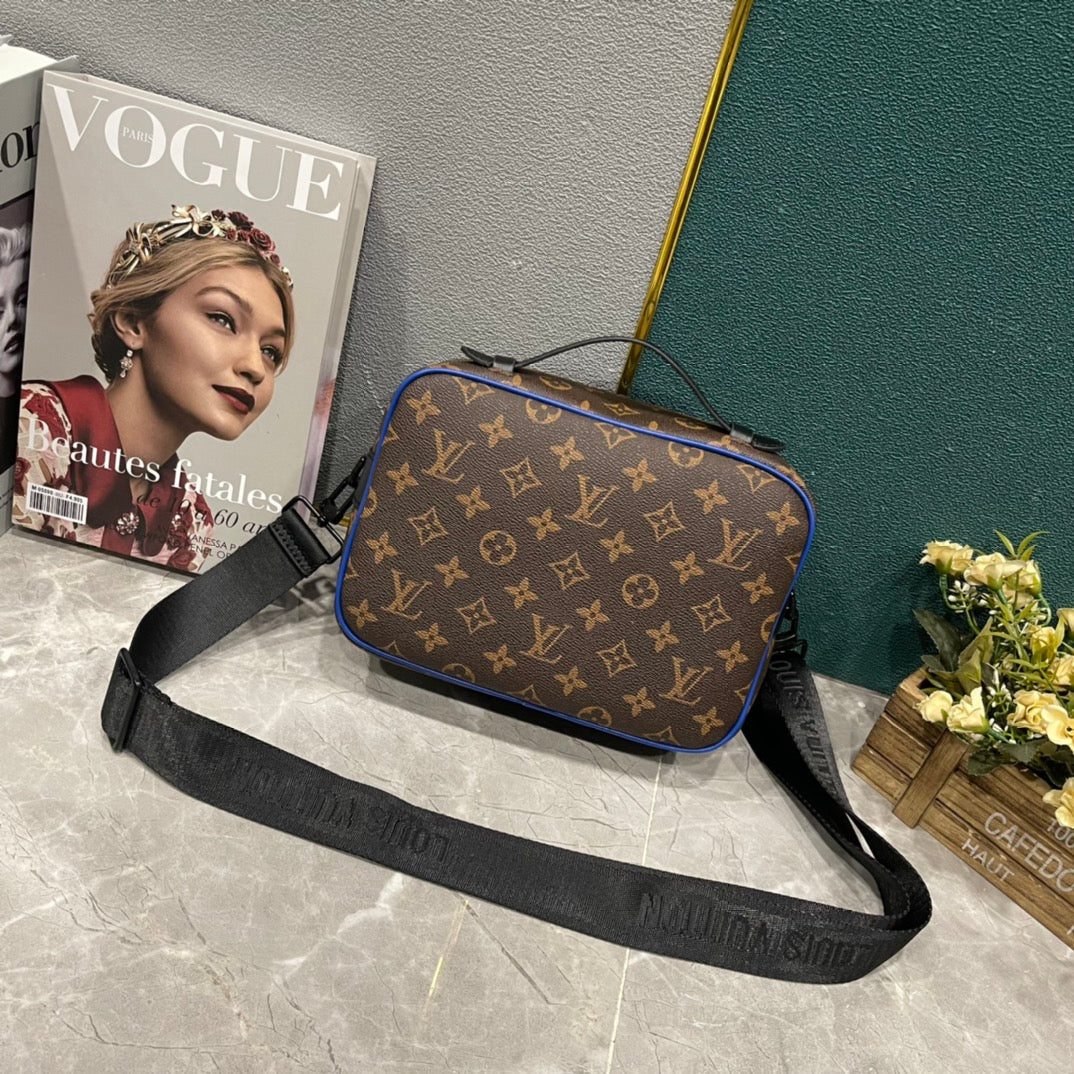 EN - Luxury LUV 853 Travel Bag