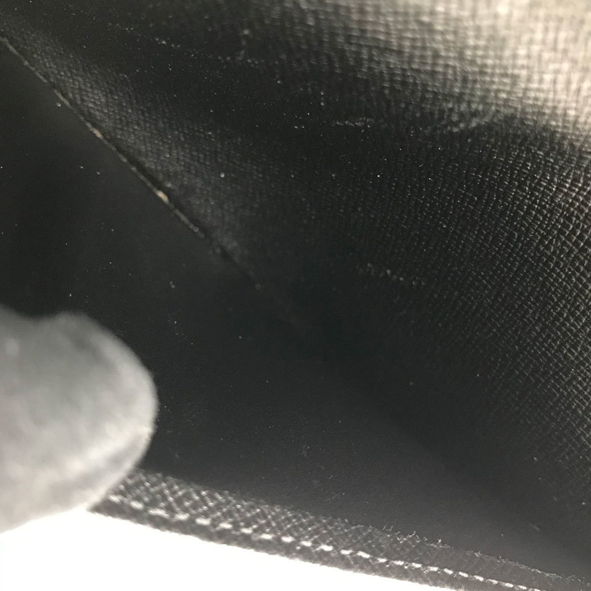Louis Vuitton Porte carte credit bifold Wallet