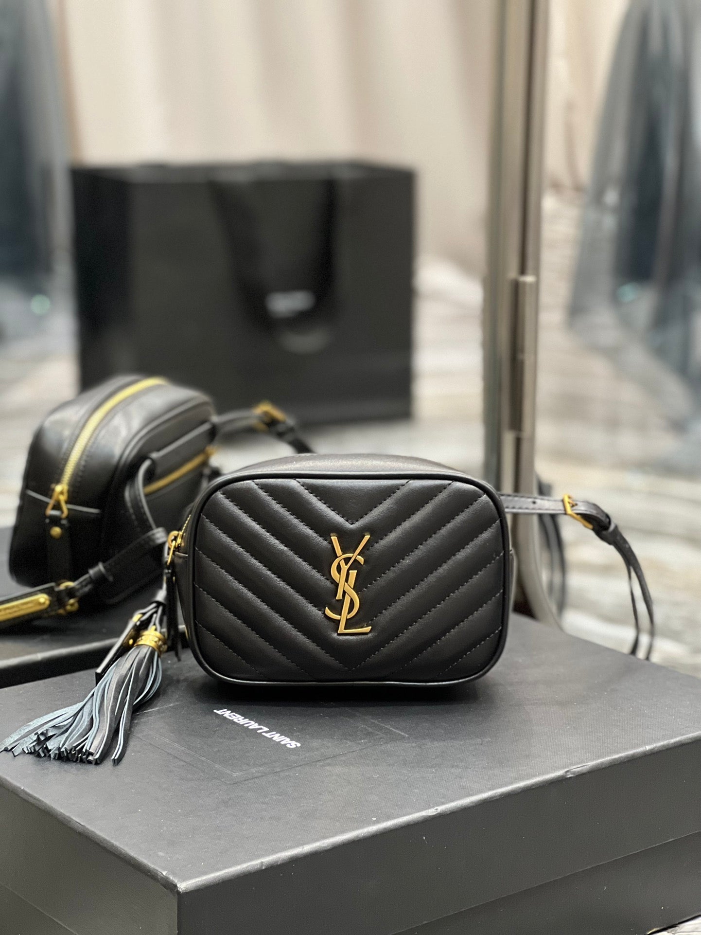 YSL Saint Laurent Lou Belt MatelassÃ© Toned Hardware Black Gold Accessory