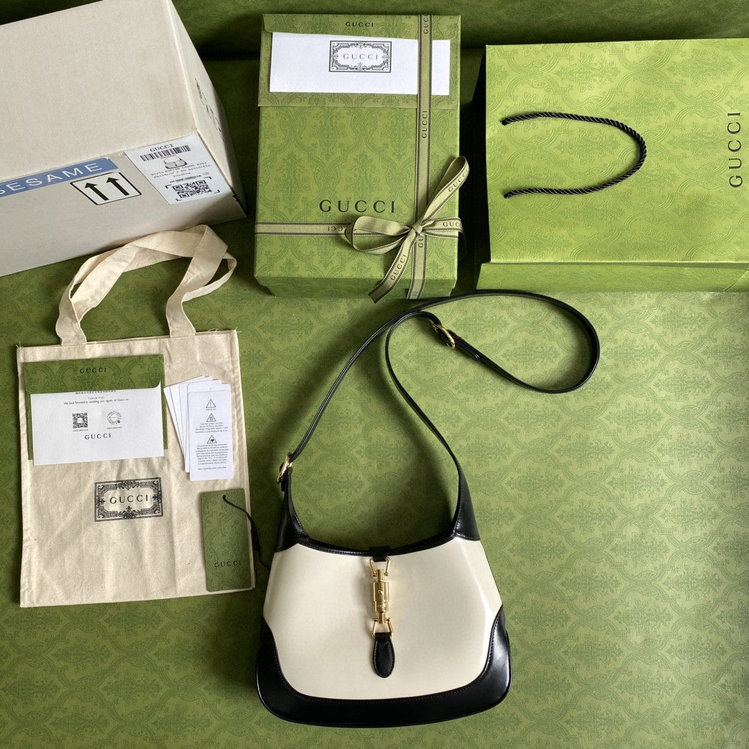 gg Jackie 11in 28cm 10OBG Black White Small Shoulder Bag