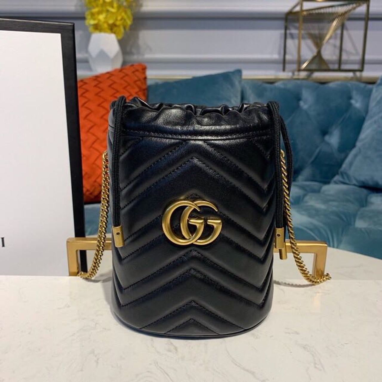 gg Marmont MatelassÃ© Chevron 6in Black Mini Bucket Bag