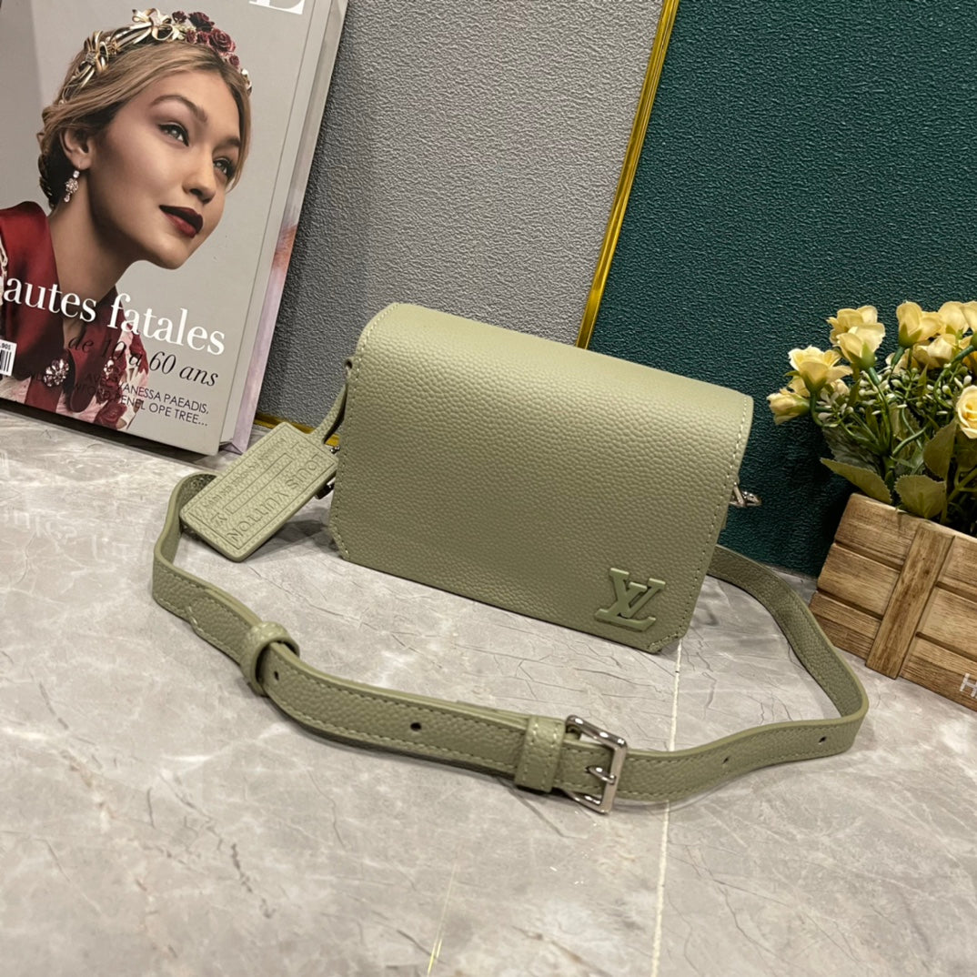 EN - Luxury LUV 866 Travel Bag