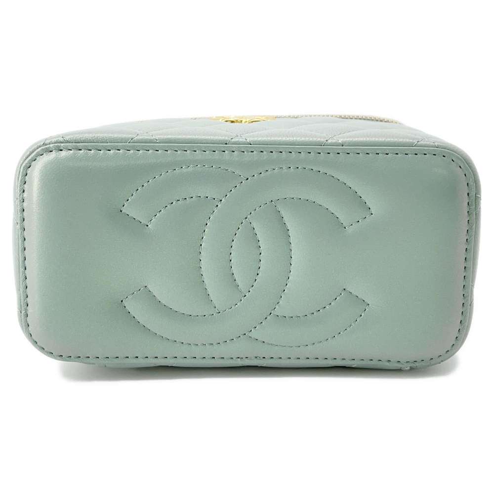 CHANEL Matelasse vanity case MetalicGreen Lambskin