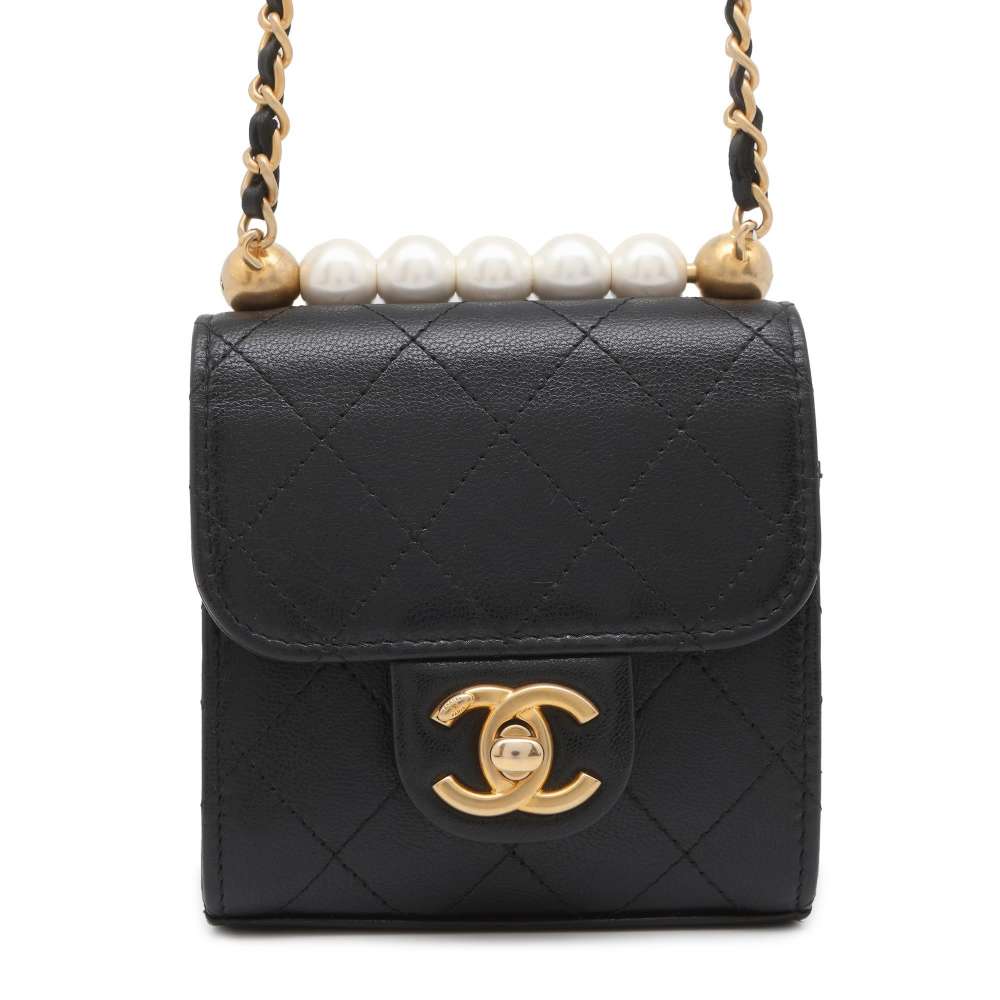CHANEL Matelasse Pearl ChainShoulder Bag Black Leather