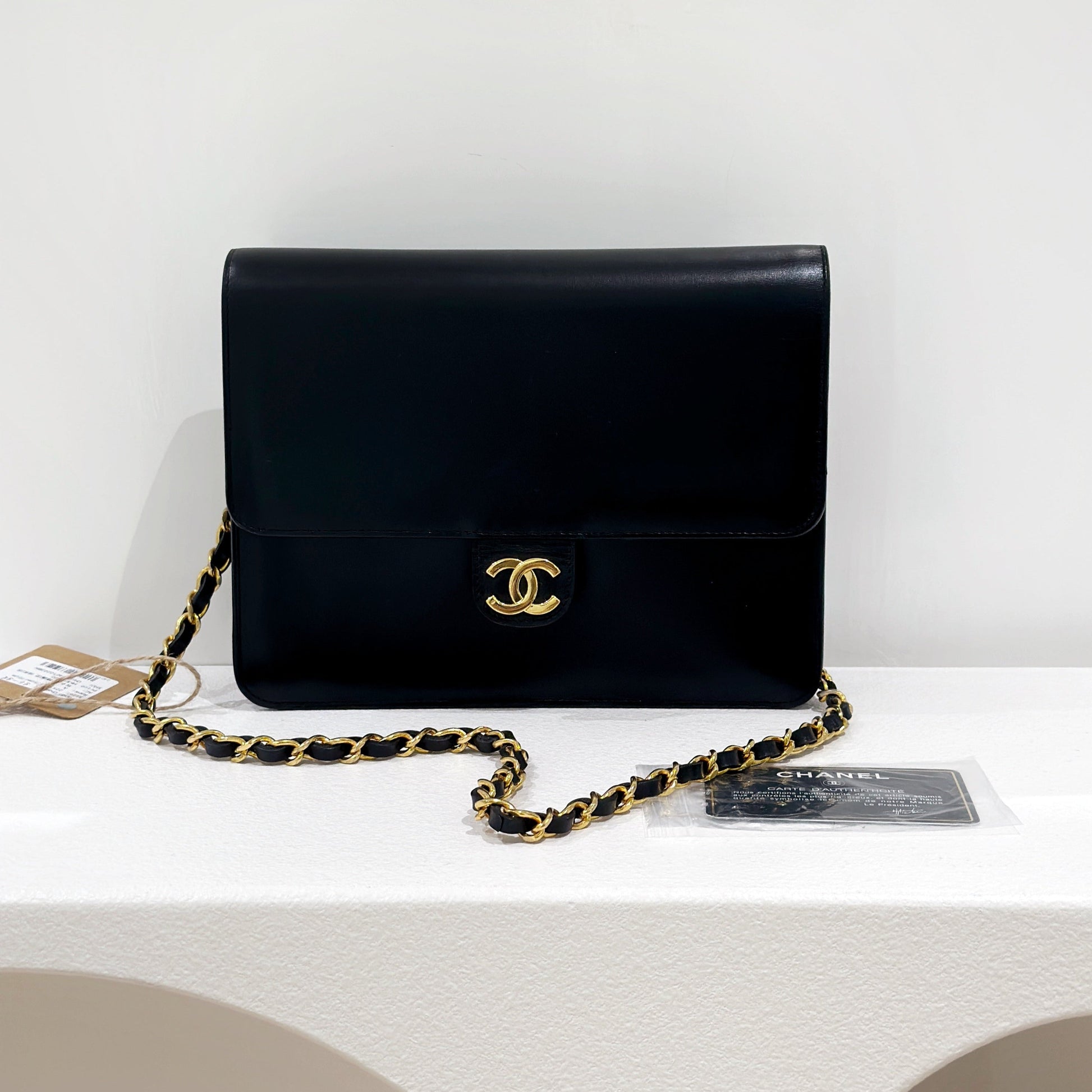 Chanel   box chain bag