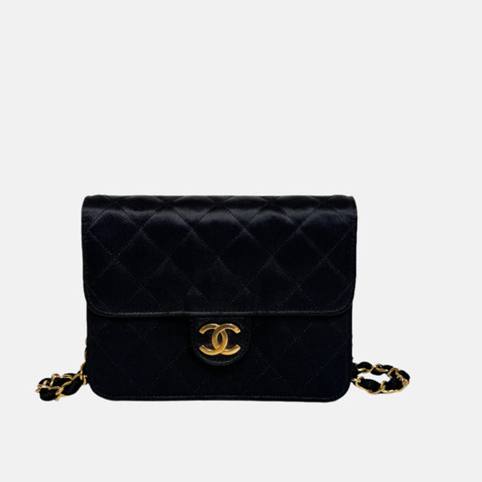 Chanel Square on Silk Hardware Black Gold Wallet Case