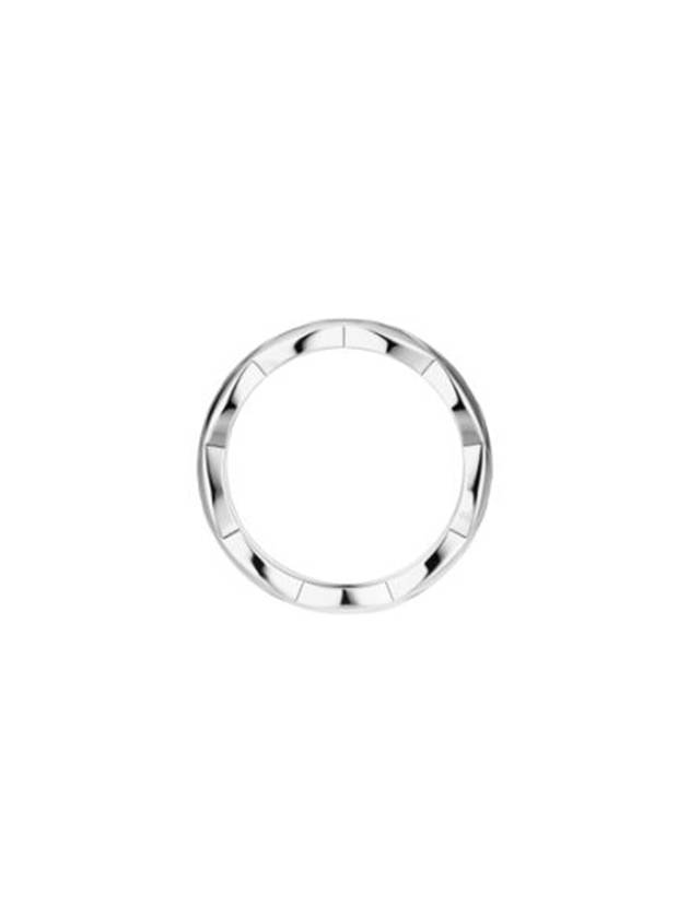 Coco Crush Quilted Motif Small 18K White Gold Ring Silver Chanel