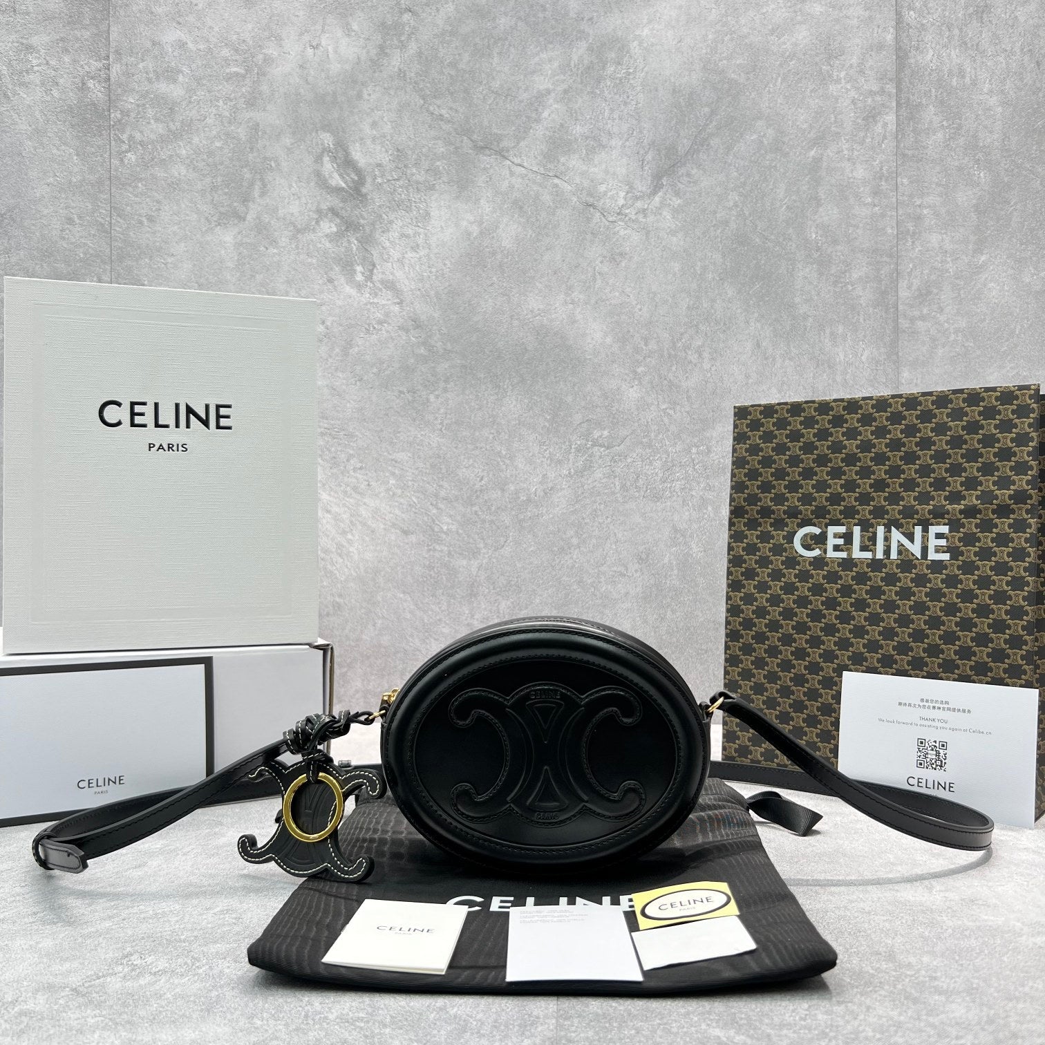 Top Quality Crossbody Oval Purse Cuir Triomphe Black Crossbody Bag