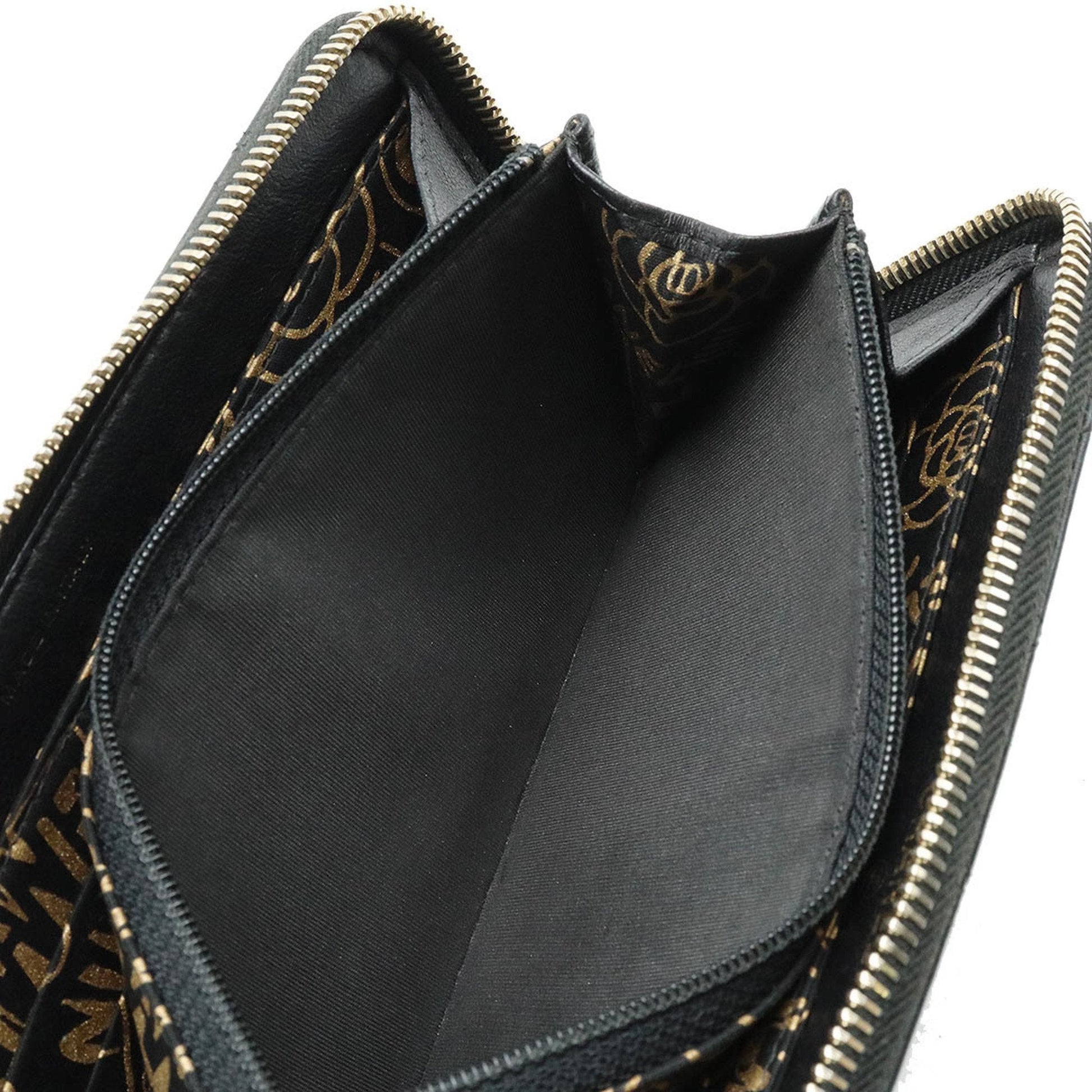 CHANEL Matelasse Wallet