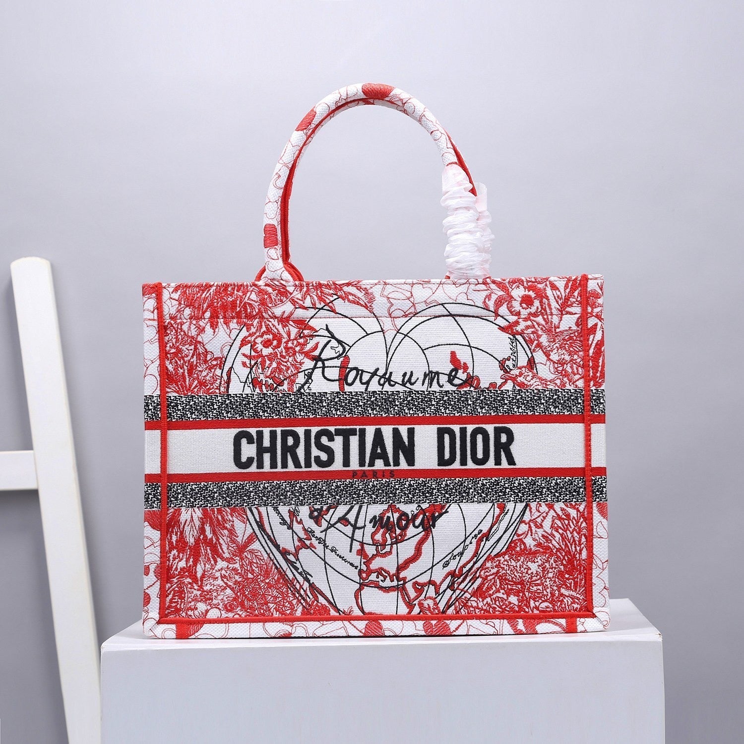 Metop Qualityum Book Cd Red Multicolor Book Tote Bag