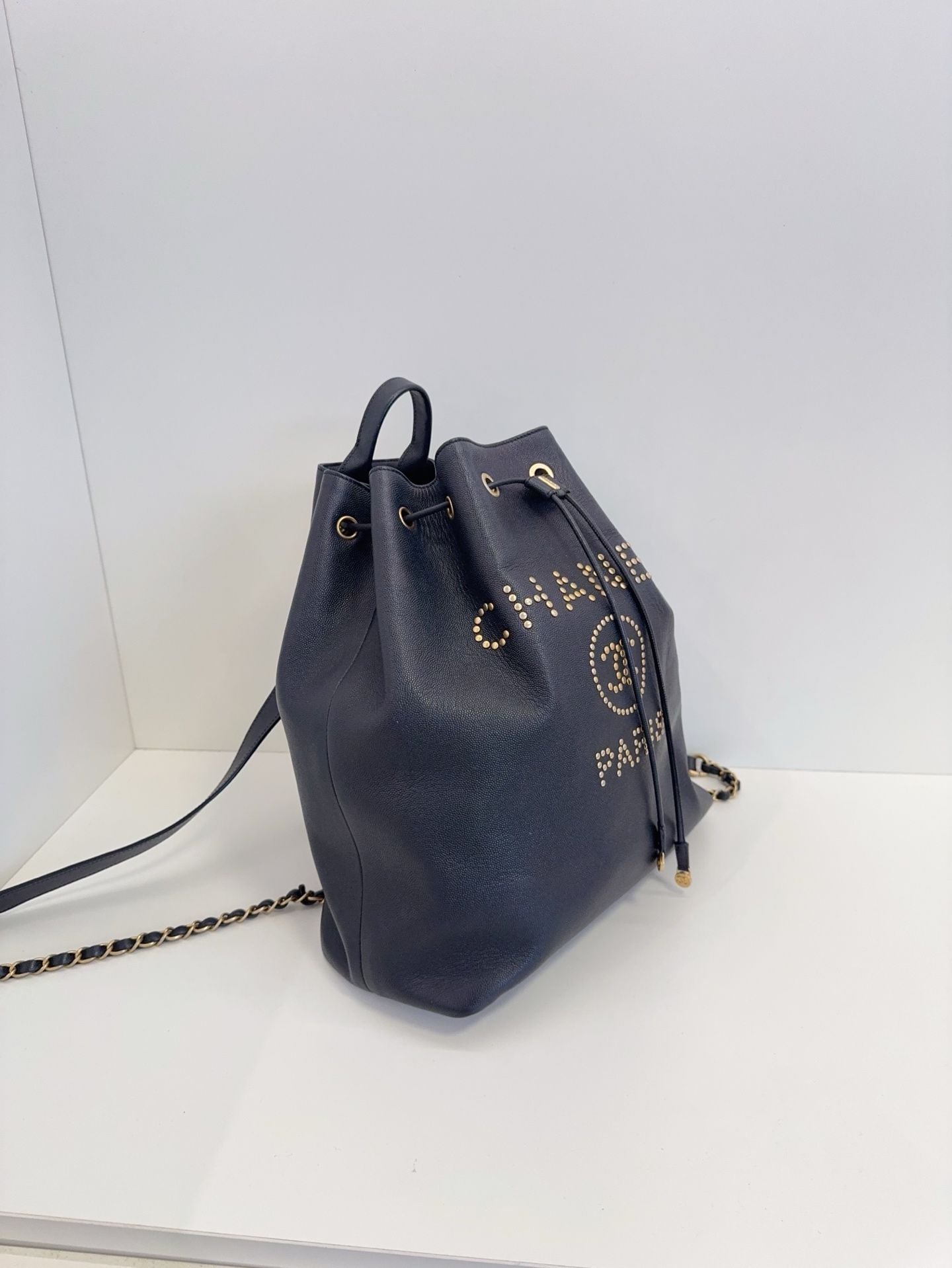 Chanel bucket bag black Caviar leather **cm