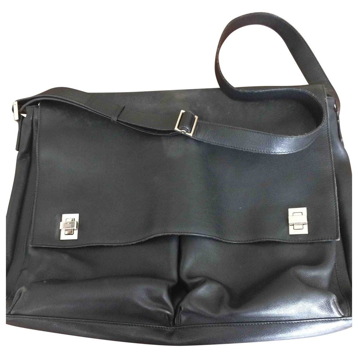 Gucci black leather bag