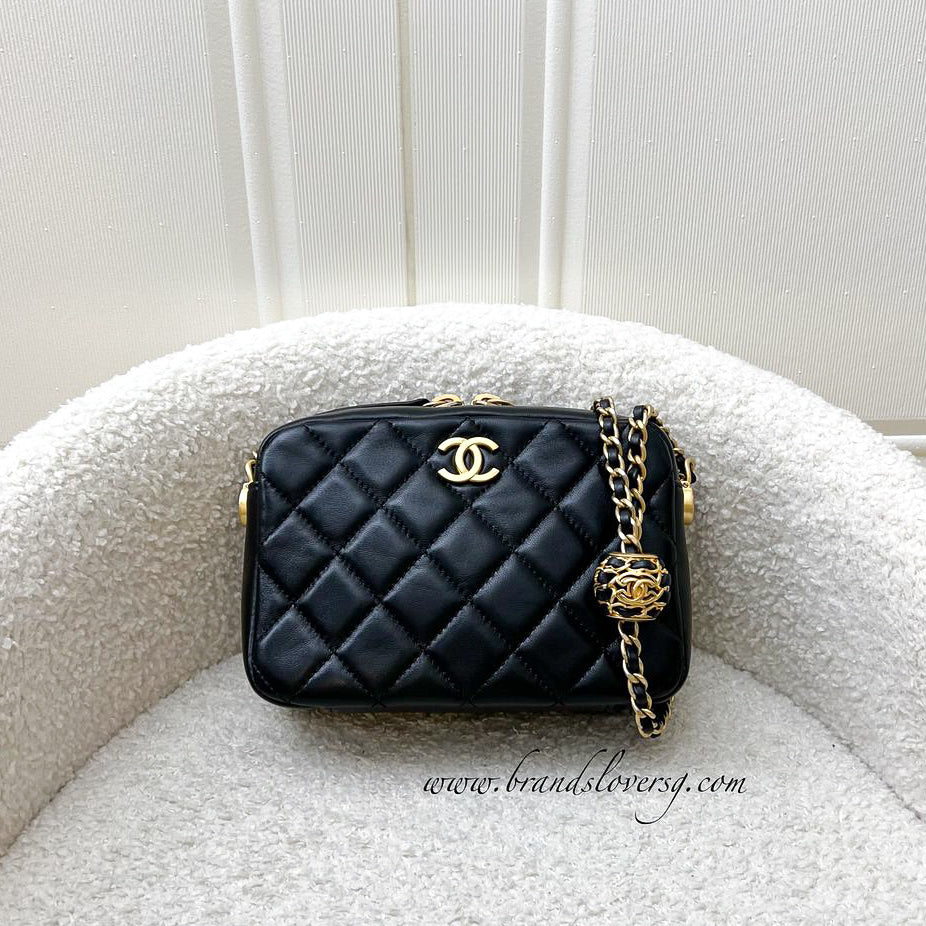 Chanel 22S Pearl Crush Camera Bag in Black Lambskin Aghw
