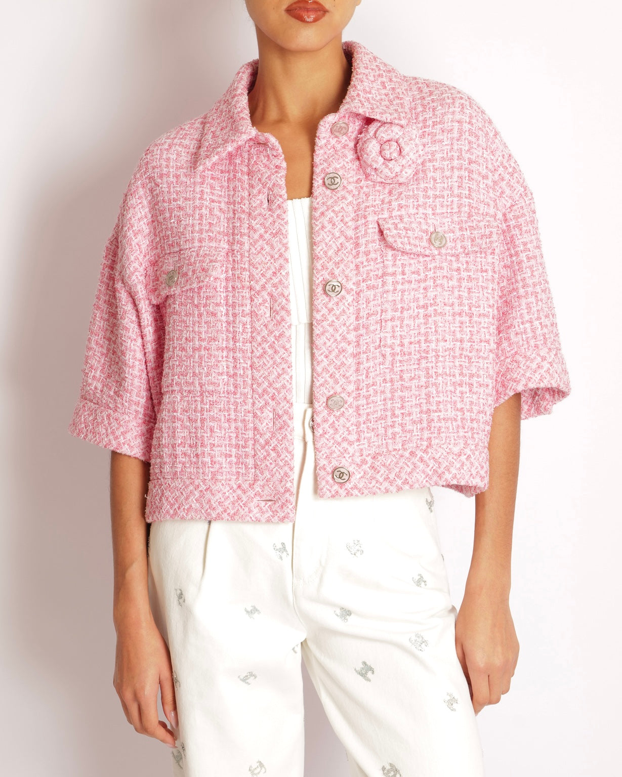 Chanel Pink Tweed Cropped Jacket with Pink Mother of Pearl and Silver CC Logo Buttons and Camellia Pin Size FR 46 (UK 18)
