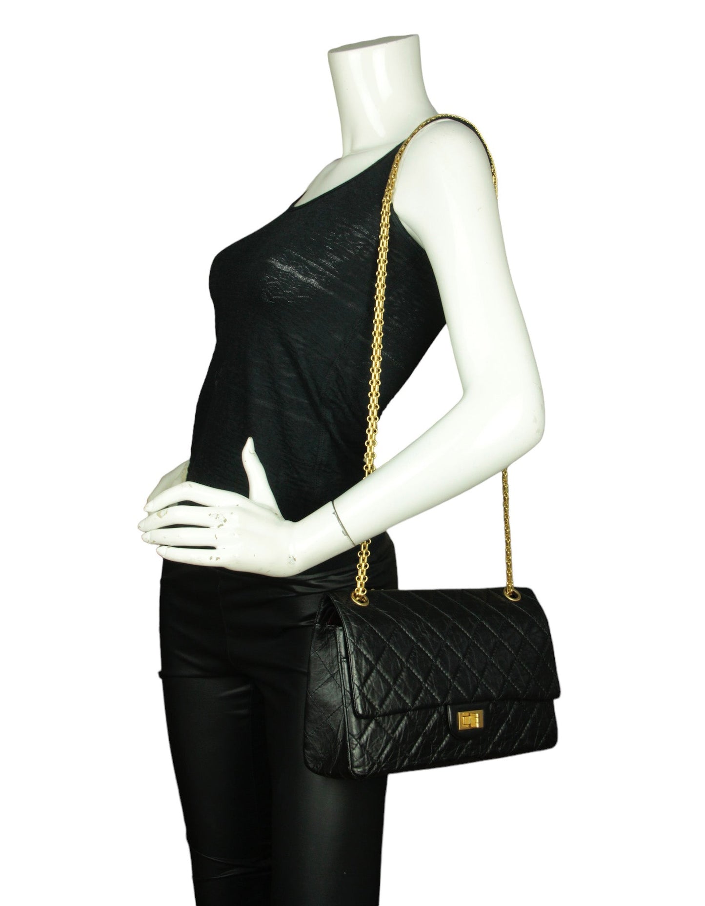 5CHANEL Black Calfskin Quilted 2.55 Reissue 226 Flap Bag 100