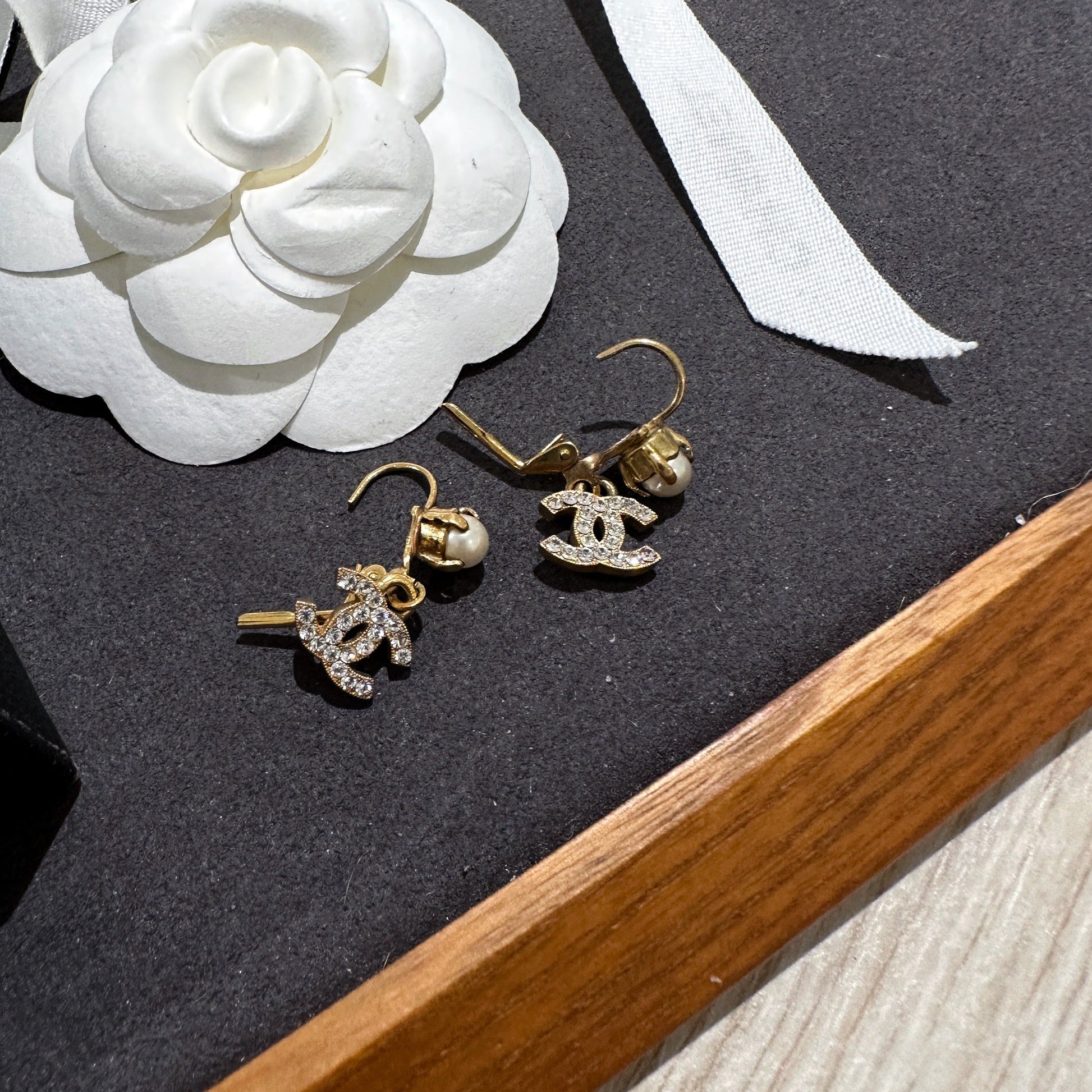 Chanel   earrings