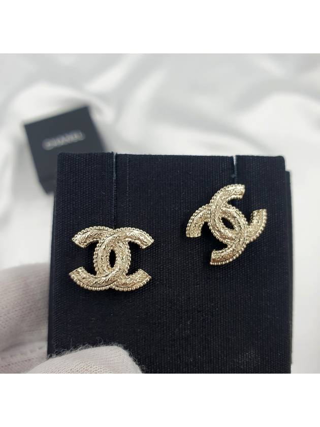 CC Logo Mini Earrings Gold Chanel