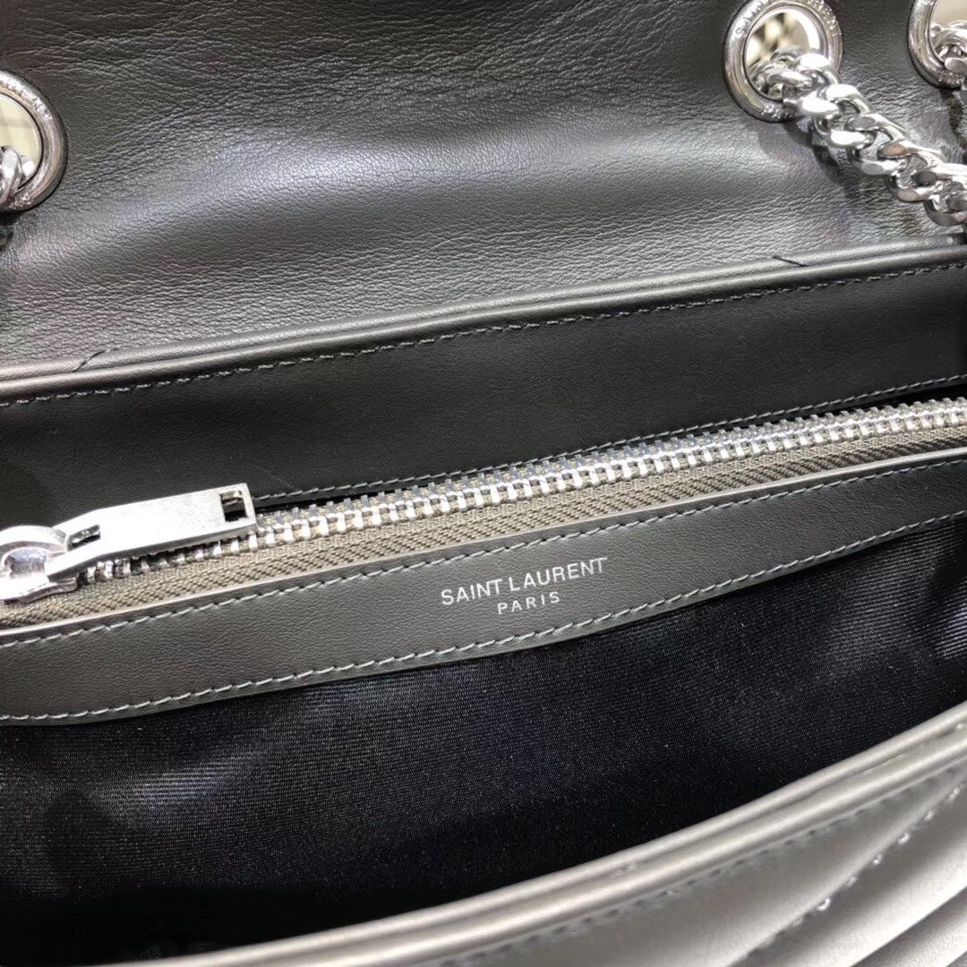 YSL Saint Laurent Loulou MatelassÃ© "Y" Dark 9.8in Green Small Chain Handbag