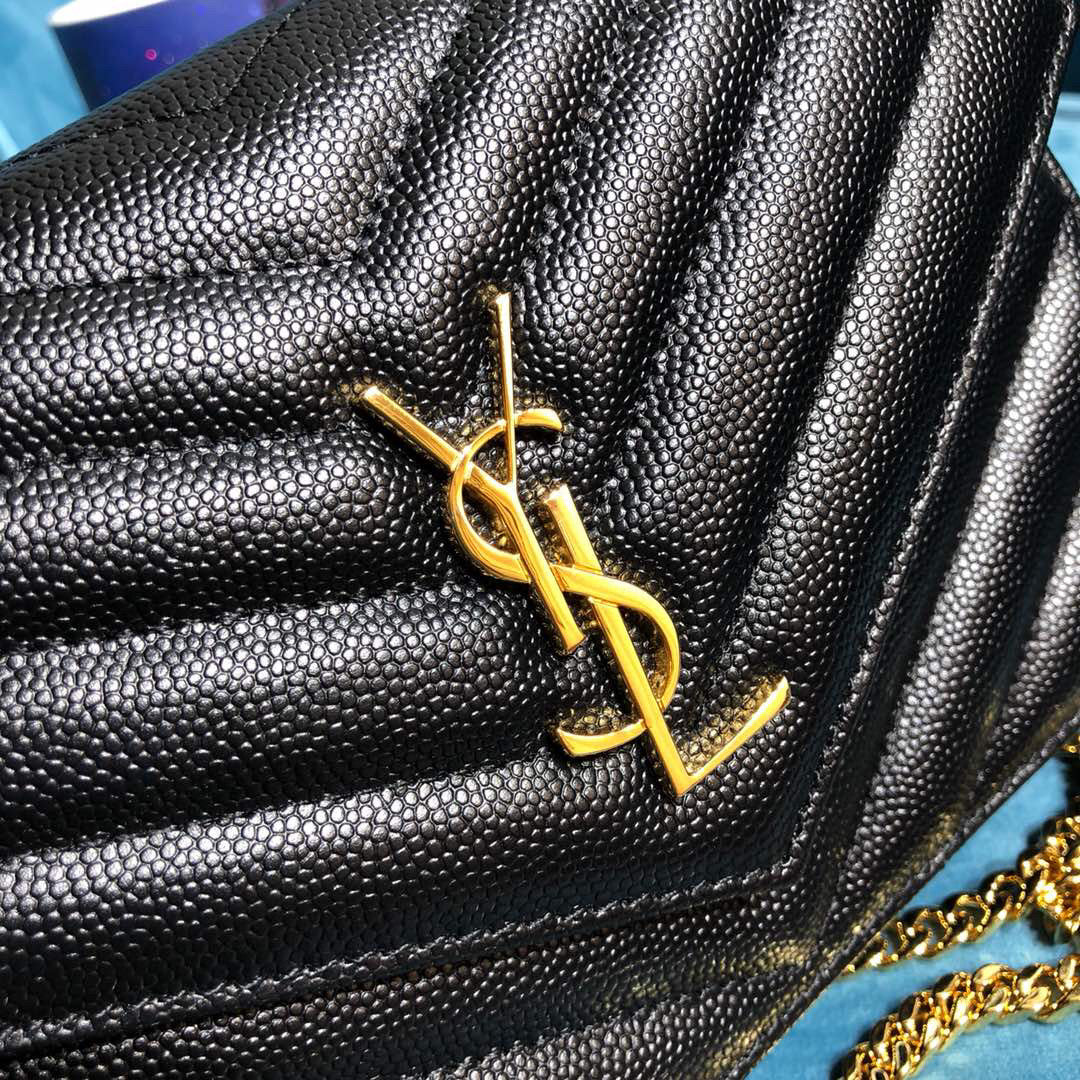 YSL Saint Laurent 9in 23cm 118 Monogram Quilted Black Shoulder Bag