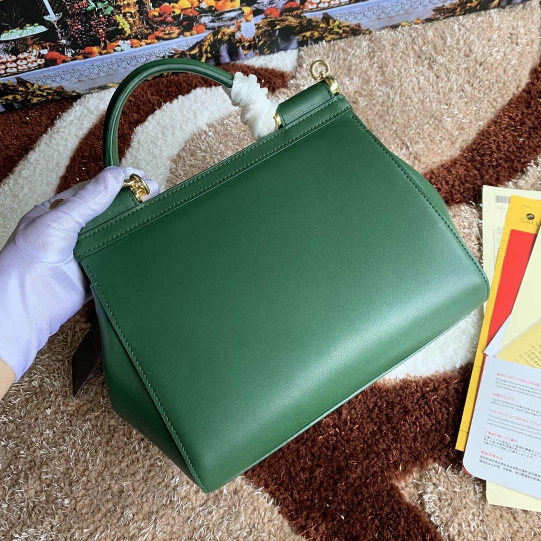 Top Quality Top Quality Handbag In Dauphine Green Medium Travel Bag