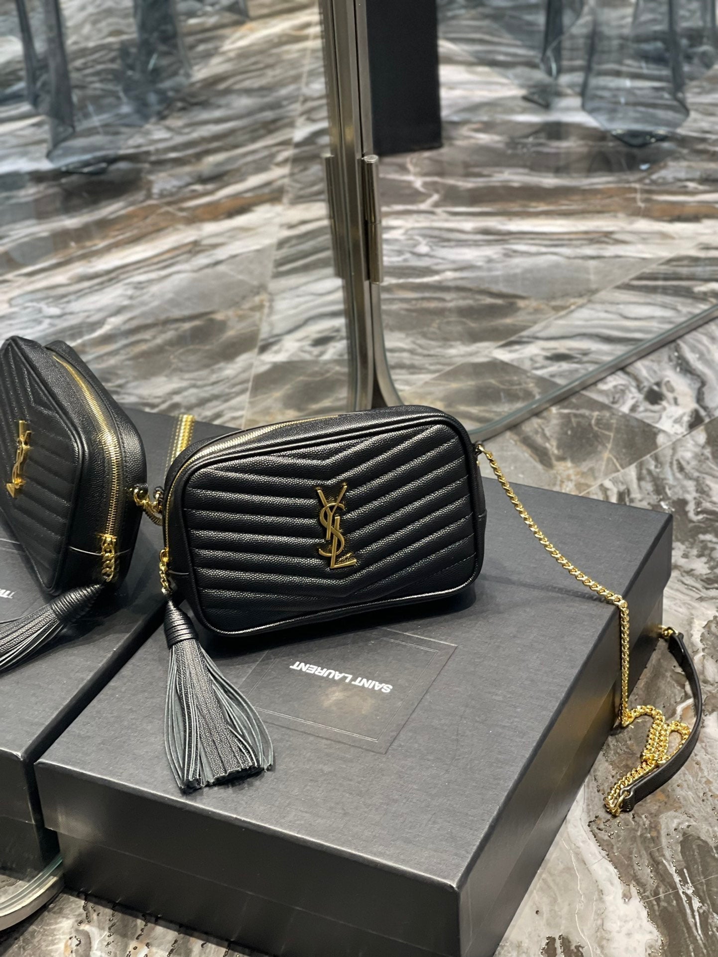 EN - Luxury SLY 310 Travel Bag