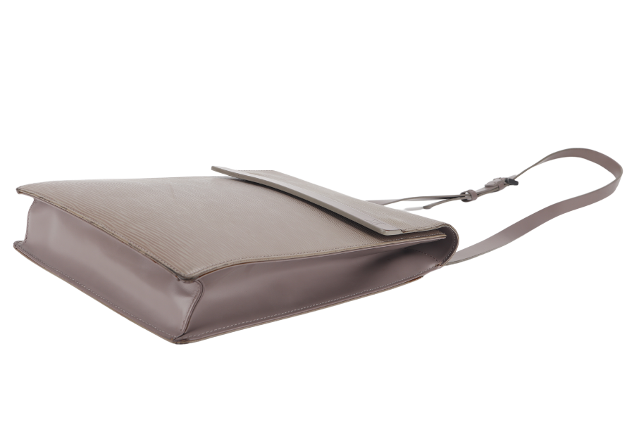 LOUIS VUITTON RAMATUELLE EPI LEATHER MESSENGER LILAC NO DUST COVER