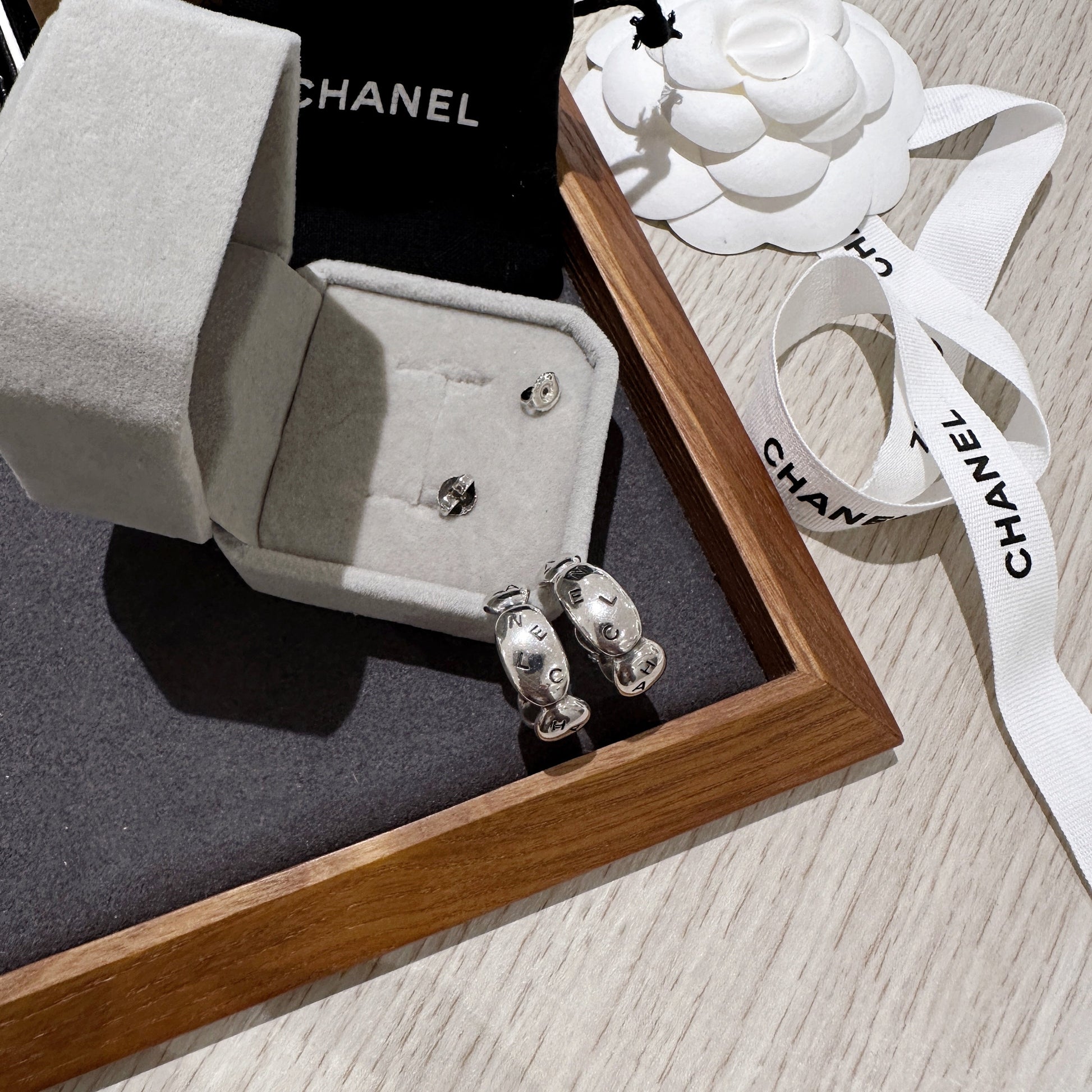 Chanel   earrings