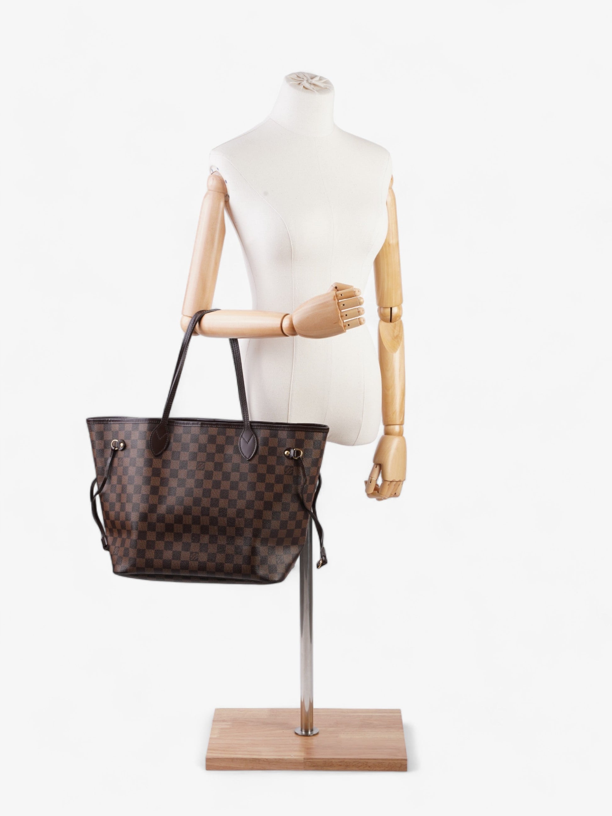Louis Vuitton Neverfull MM Ebene Coated Damier Canvas Coated Canvas Apparel