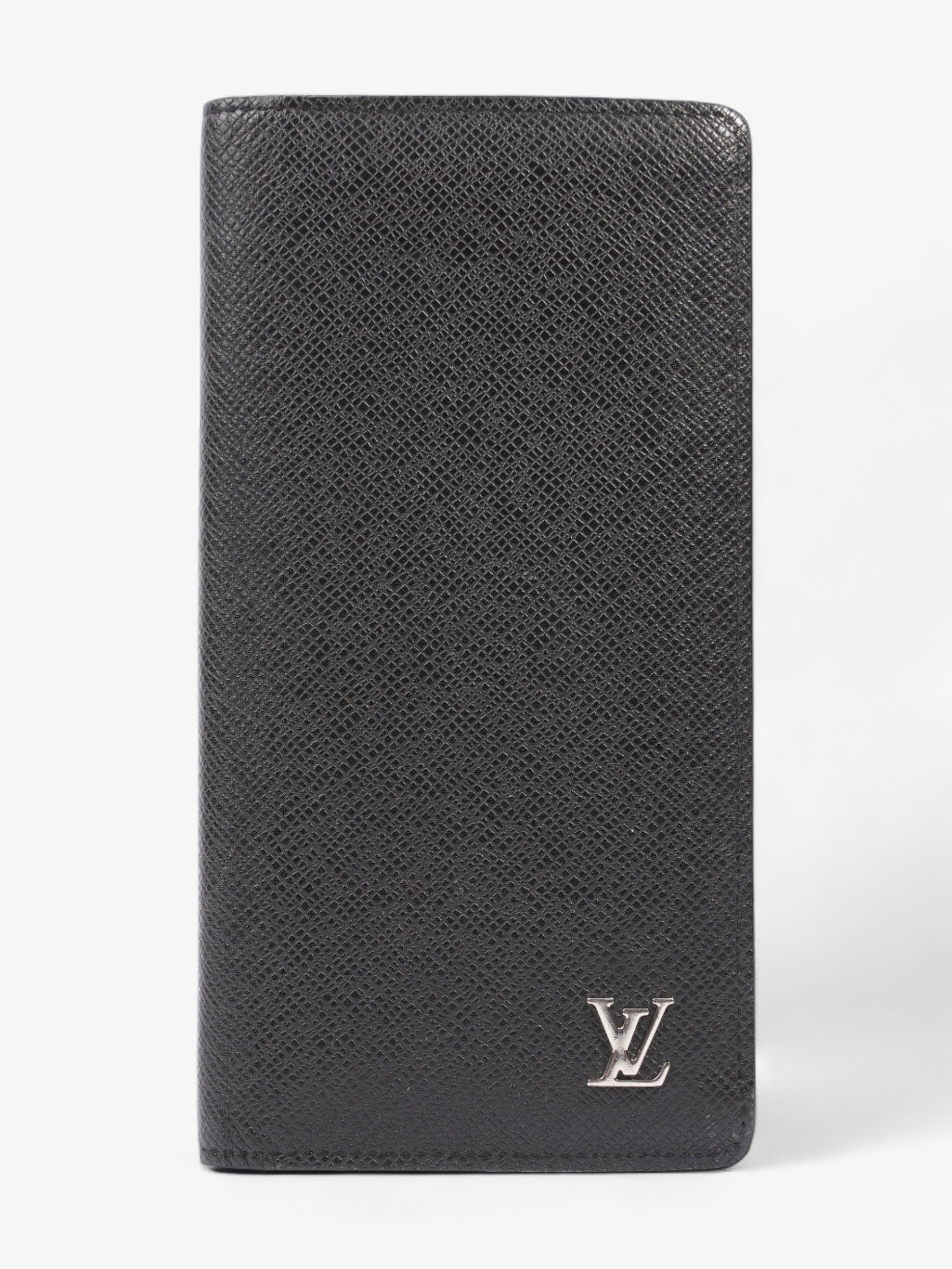 Louis Vuitton Taiga Portefeuille Brazza Long Black Leather Wallet Case