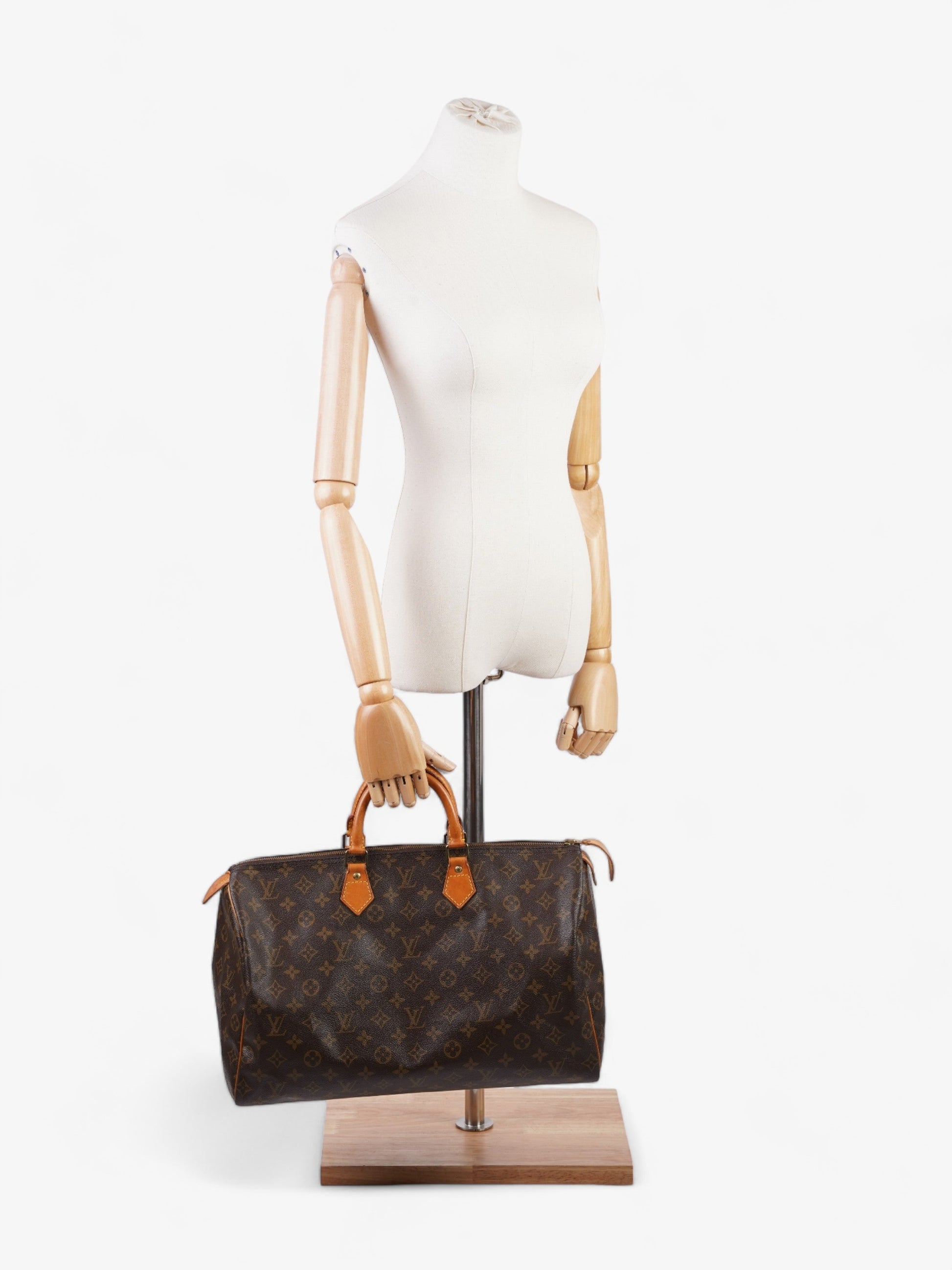 Louis Vuitton Speedy Coated 40 Monogram Canvas Coated Canvas Apparel Canvas 77