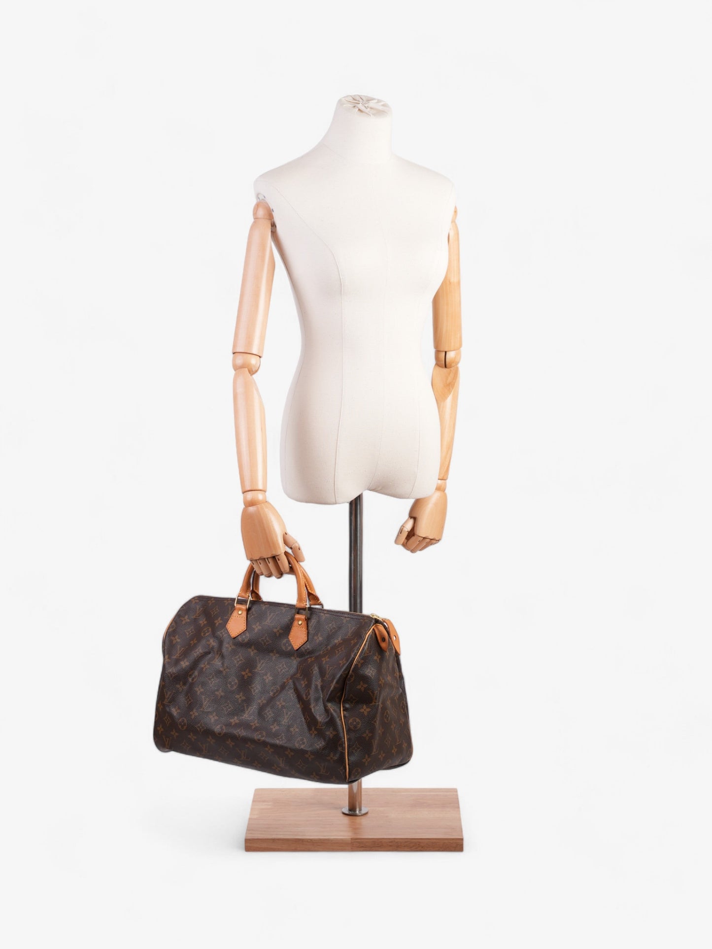 Louis Vuitton Speedy Coated 40 Monogram Canvas Coated Canvas Apparel Canvas 108