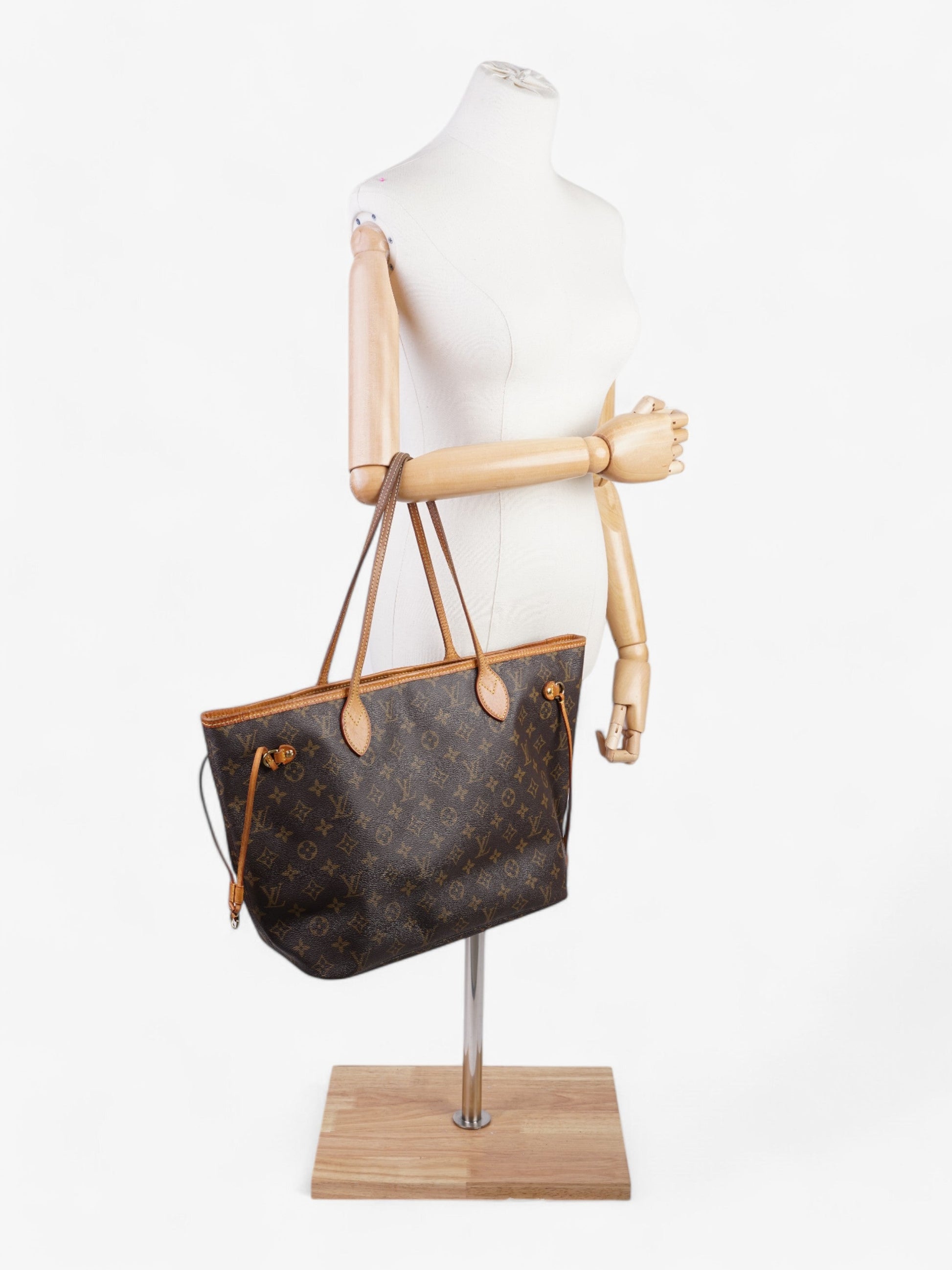 Louis Vuitton Neverfull Coated MM Monogram Canvas Coated Canvas Apparel