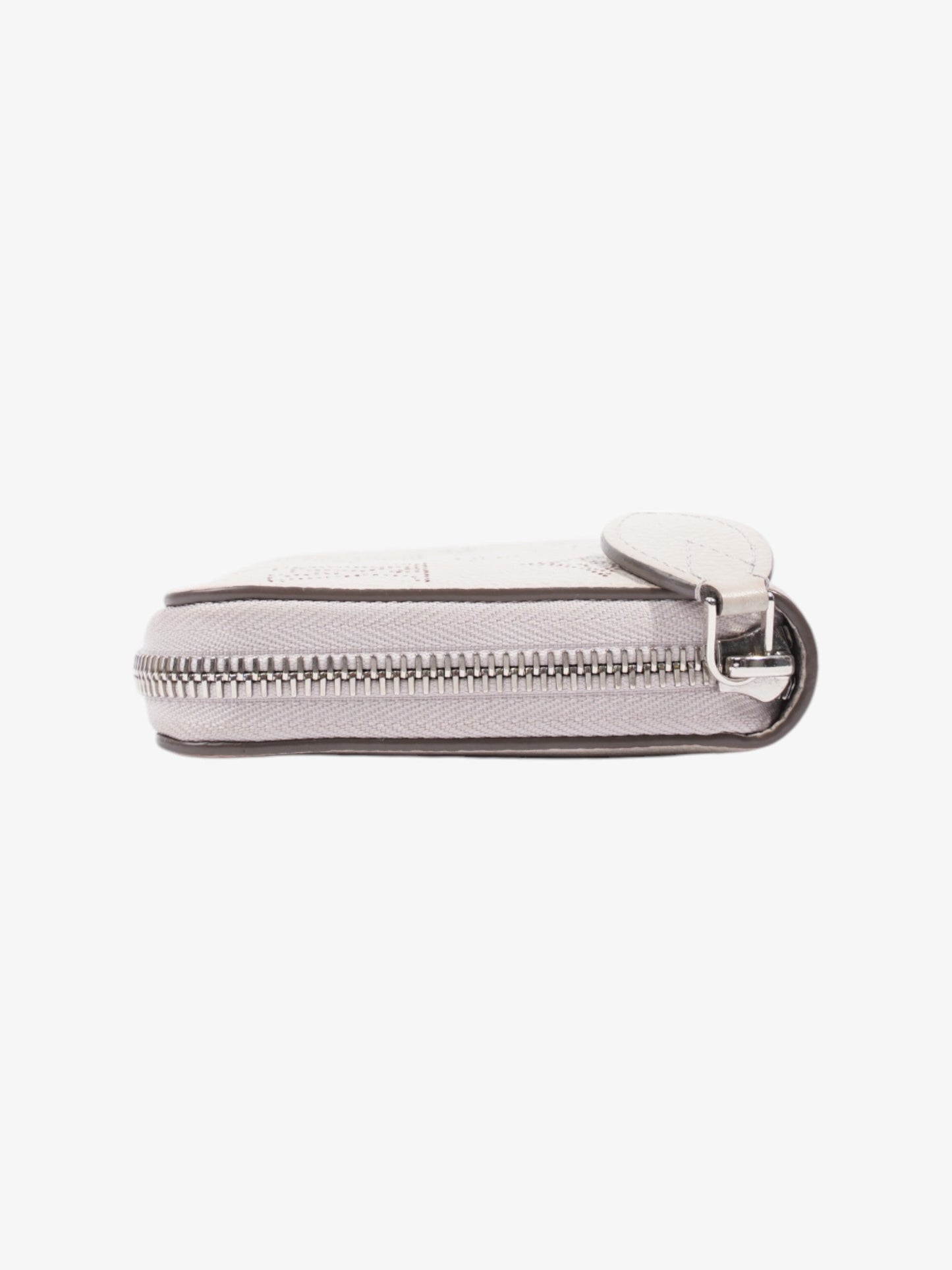 Louis Vuitton Zippy Cream Leather Wallet Case