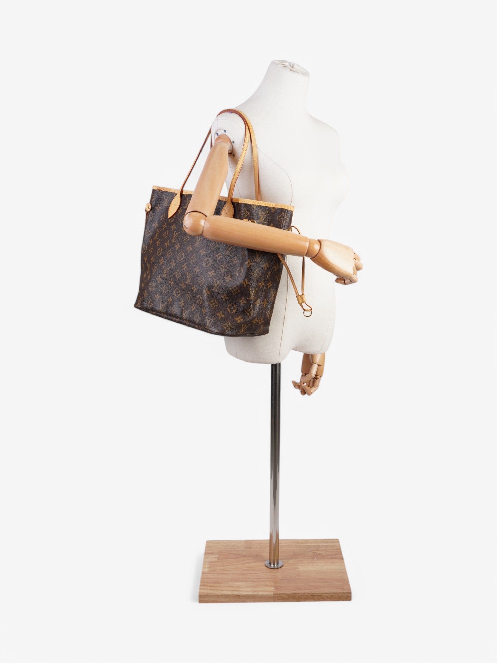 Louis Vuitton Neverfully Coated MM Monogram Canvas Coated Canvas Apparel
