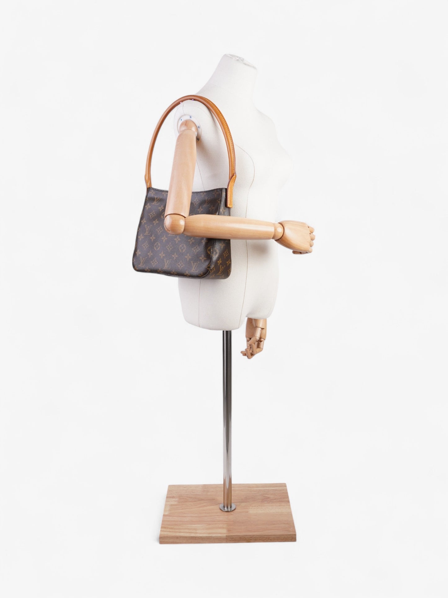 Louis Vuitton Looping Coated MM Monogram Canvas Apparel Mm 14