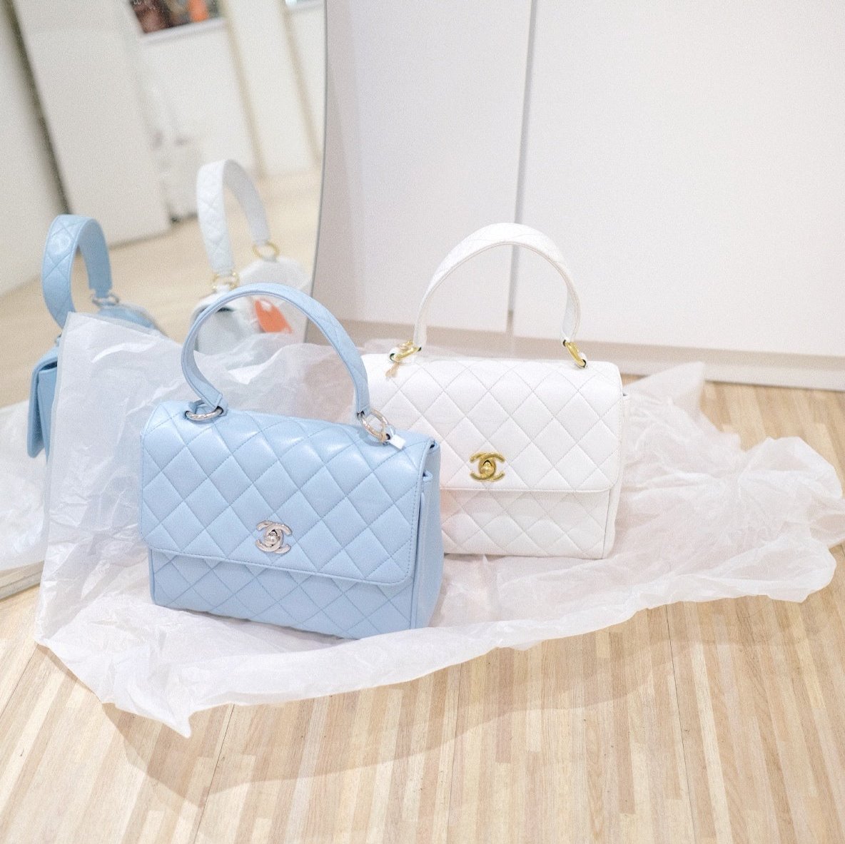 Chanel   kelly handbag(white)