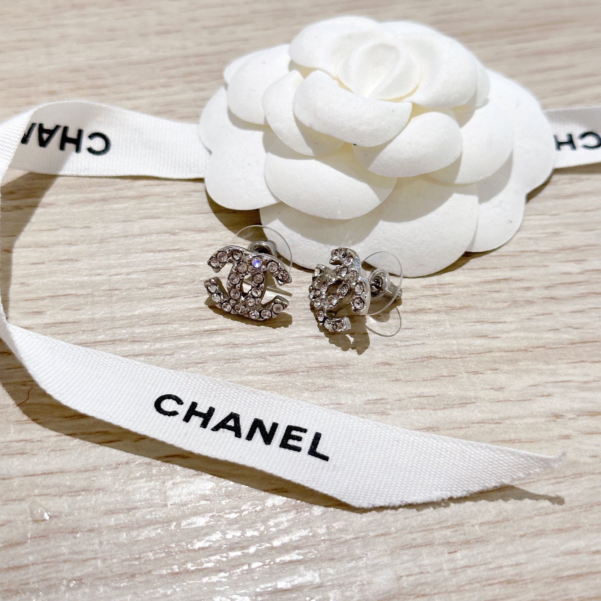 Chanel   earrings