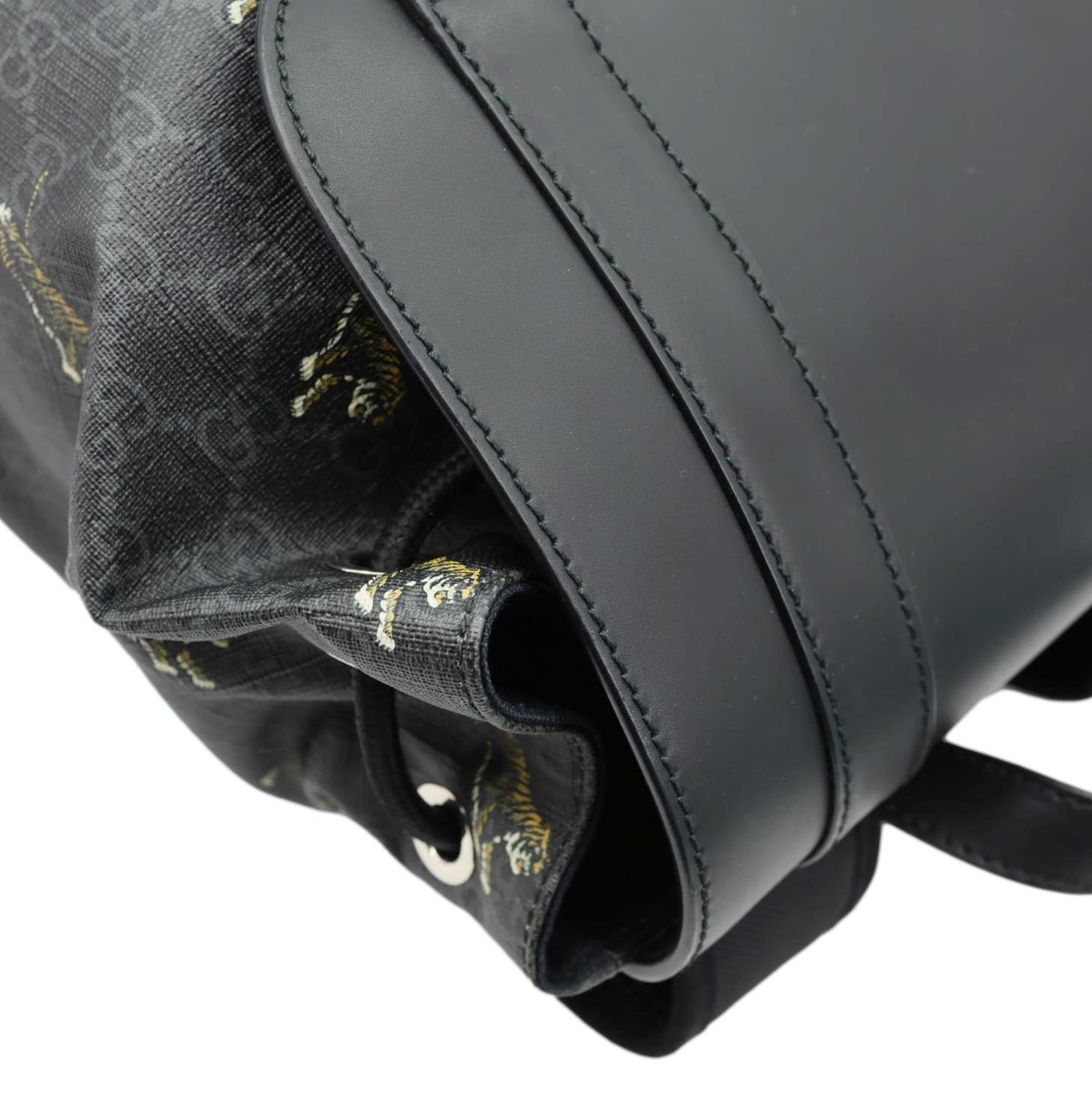 GUCCI GG Supreme Tiger Backpack Black 495563